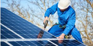 Installation Maintenance Panneaux Solaires Photovoltaïques à Ollieres